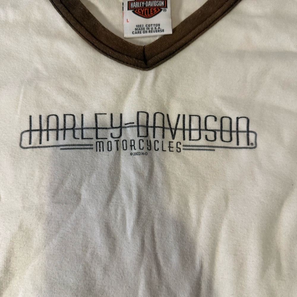 Vintage 02’ Harley-Davidson White and Brown Large Women’s Longsleeve Shirt